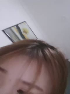 老主播套路婊第一视角掰穴自慰，道具插穴，火机燎逼毛，卖力口活手持镜头操逼，直接内射...的封面图